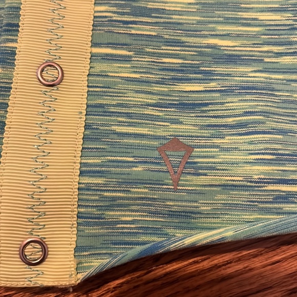 Ivivva button infinity scarf - Picture 3 of 4